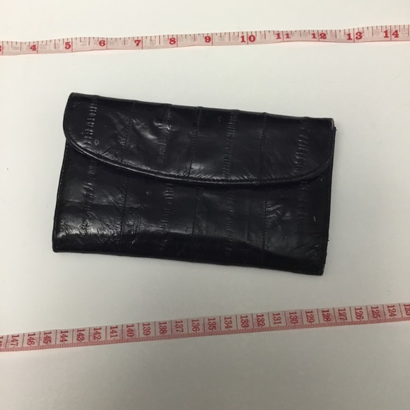 Vintage Mundi Genuine Eelskin Wallet - Picture 2 of 11